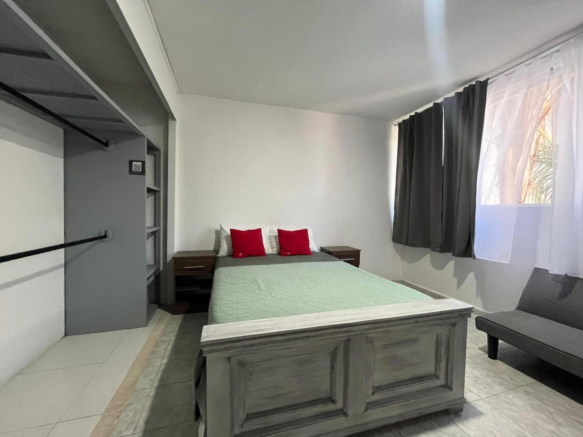 8 Venator House Boutique Apartment Leon Ngoại thất bức ảnh